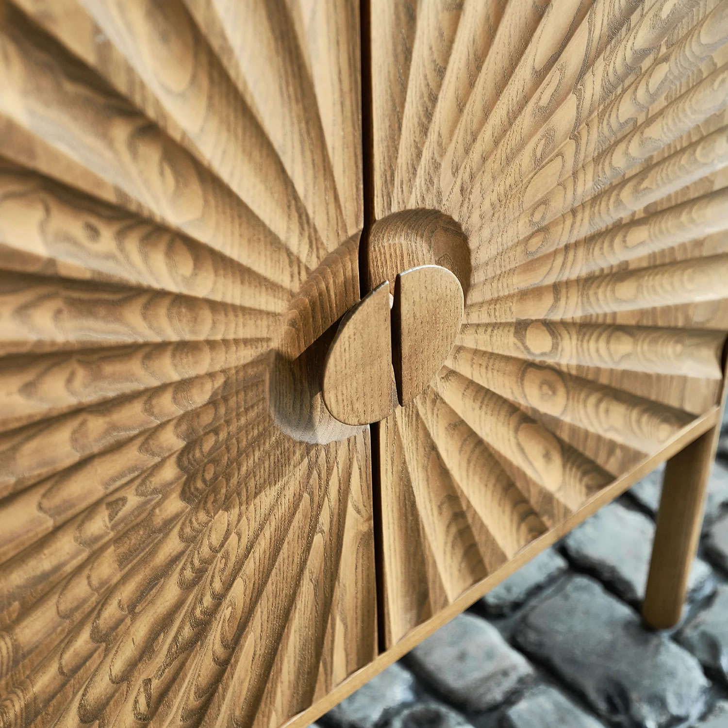 Ercol Ibstone Cabinet Closeup Lifestyle